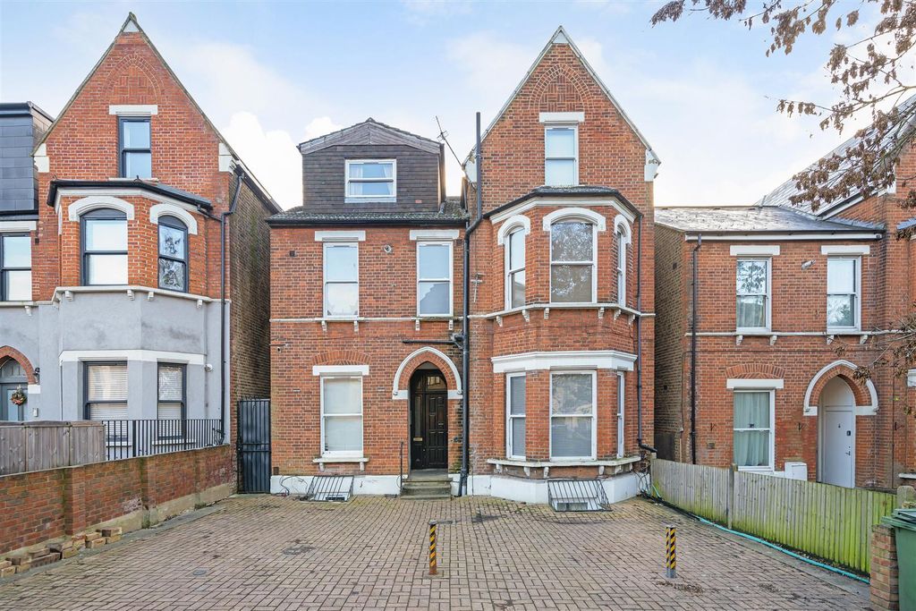 Property photo 1 of 14 Croydon Road-15.Jpg