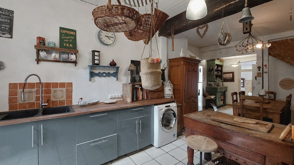 Property photo 3 of 10