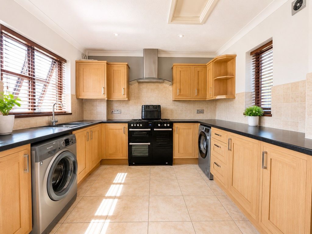 Property photo 3 of 10 Gallery