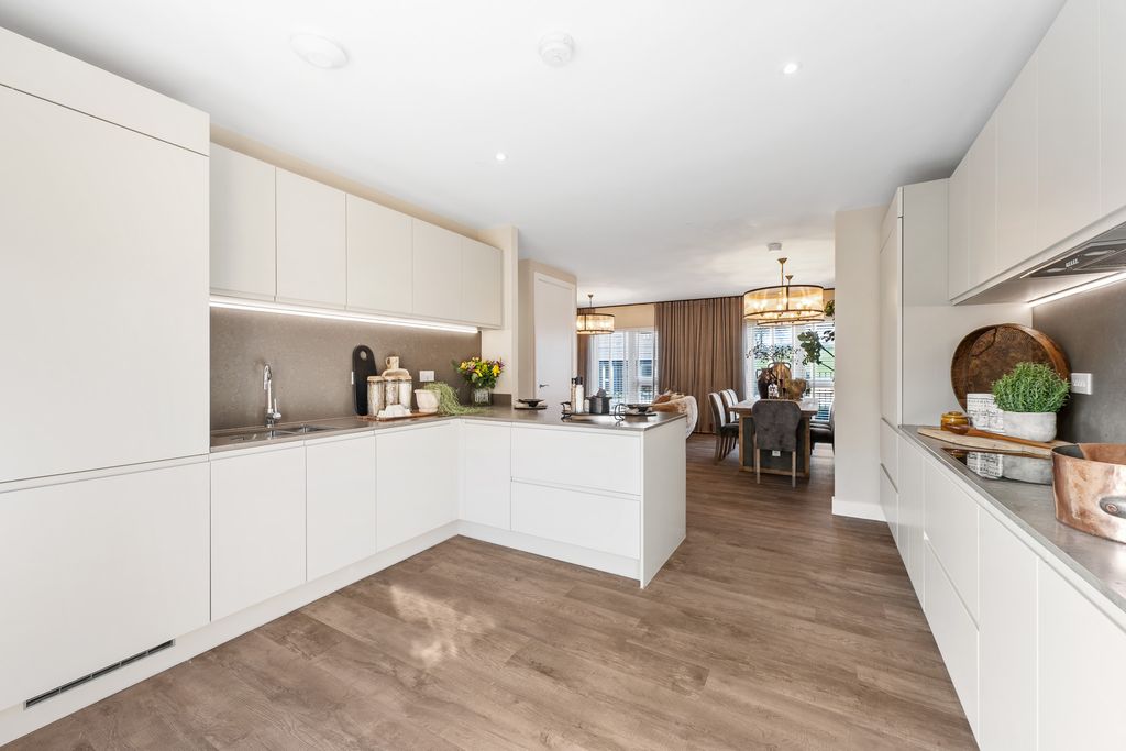 Property photo 2 of 29