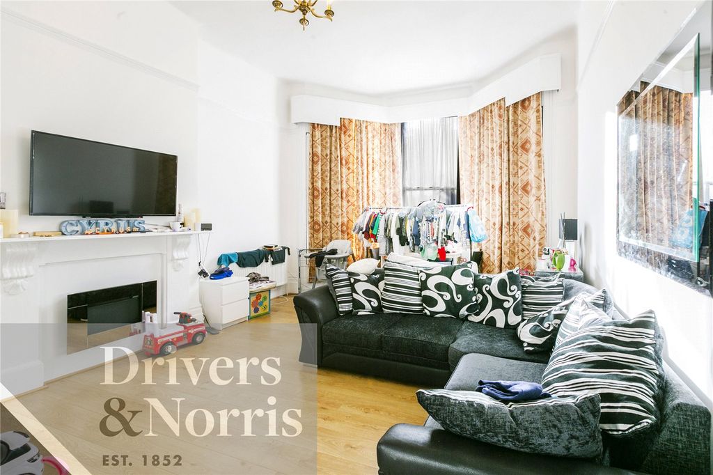 Property photo 1 of 5 Picture No. 06