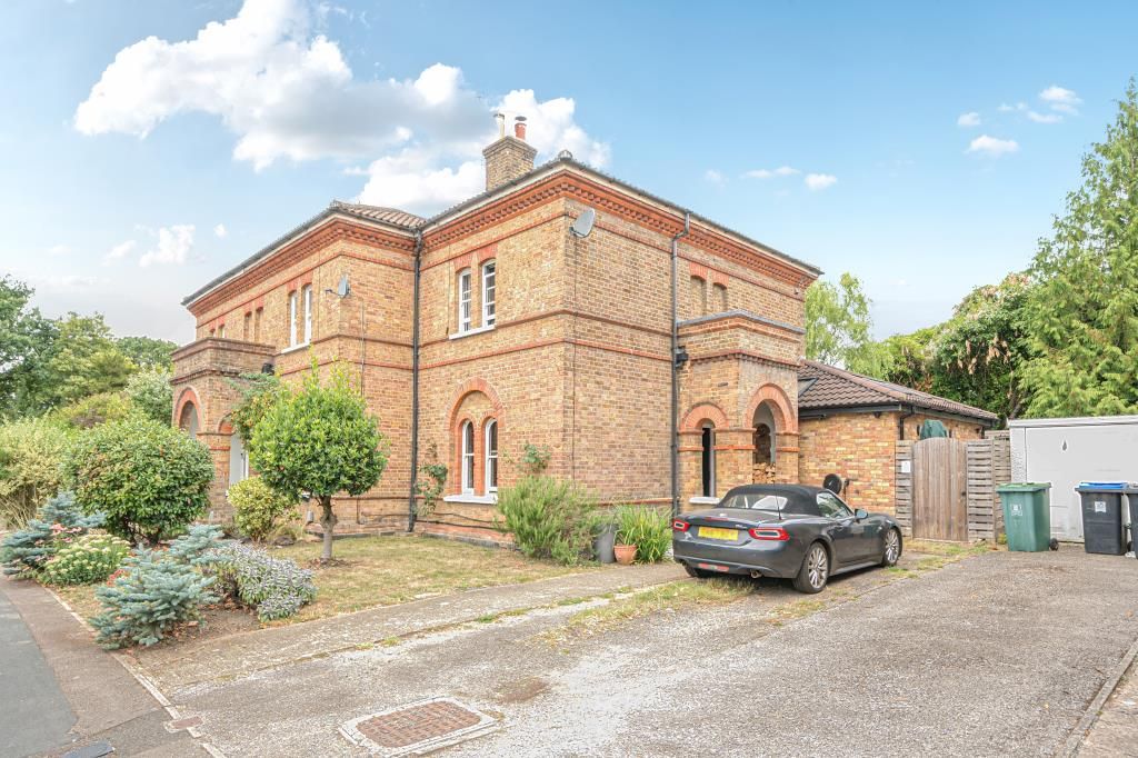 Property photo 1 of 21 External View