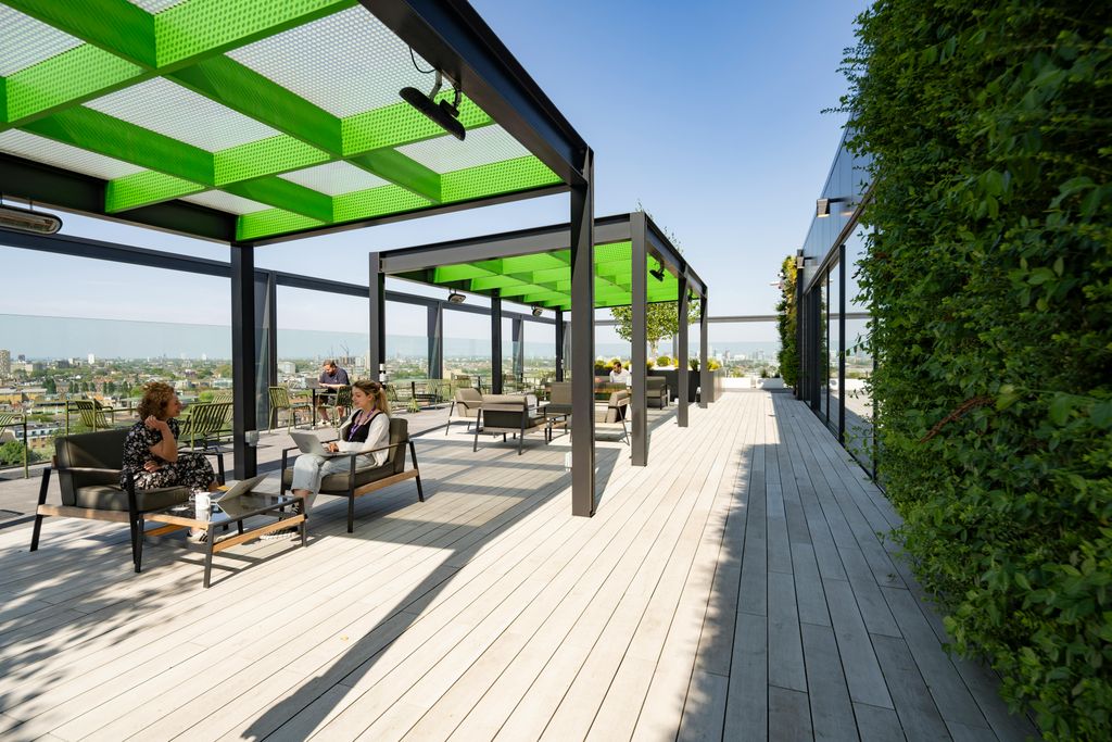 Property photo 1 of 22 Roof Terrace