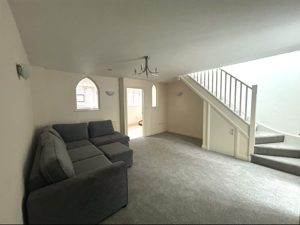 Property photo 2 of 14 Living Room