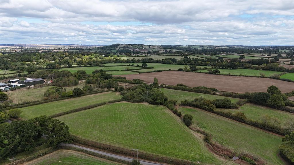 Property photo 2 of 11 Dji_20260909131328_0563_D.Jpg