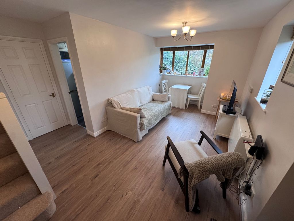 Property photo 2 of 7 View