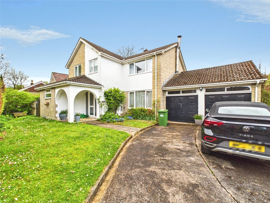 Property photo 2 of 29 Picture No. 35