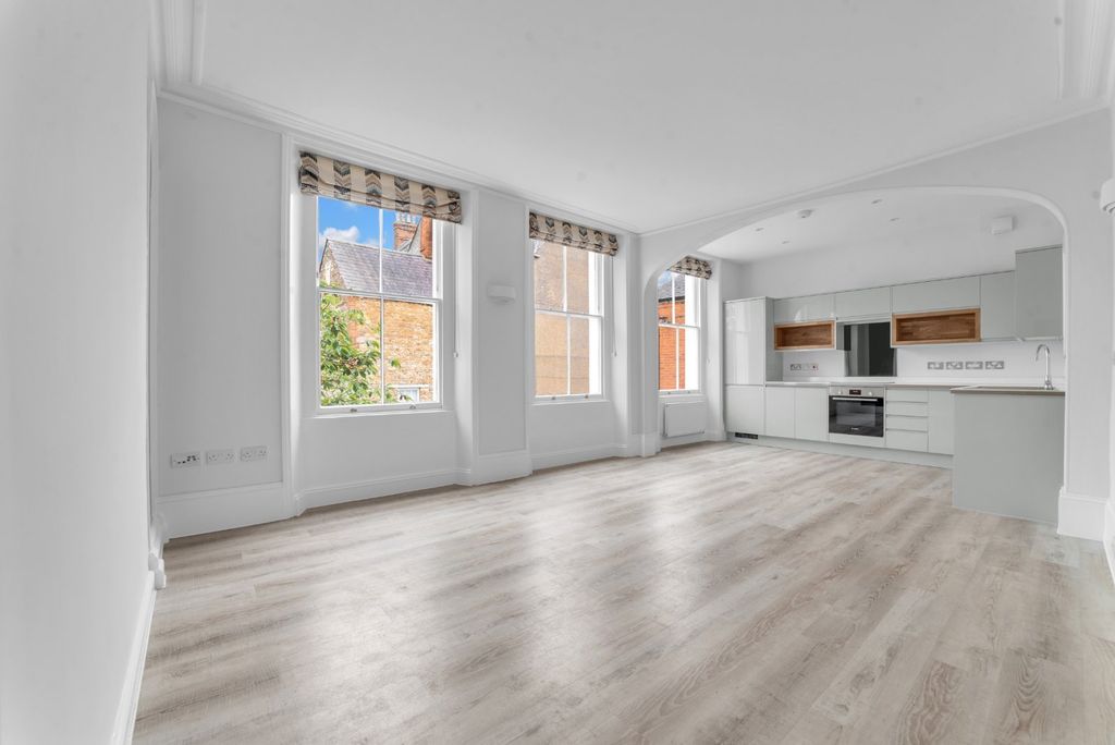 Property photo 2 of 11 Open Plan Living