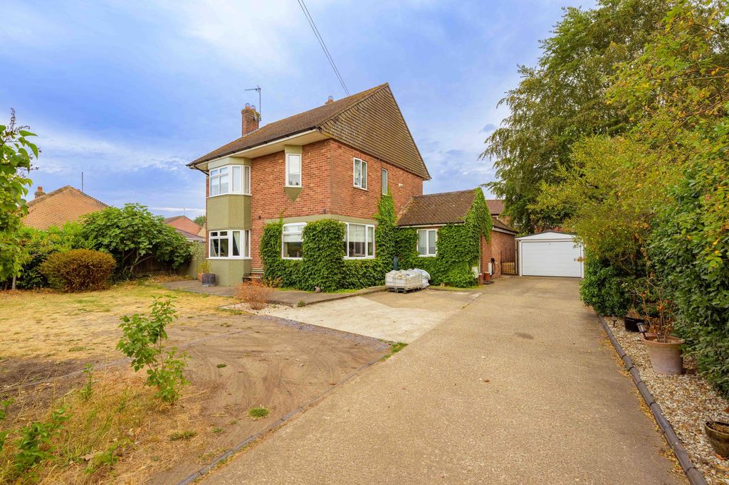 Property photo 1 of 30