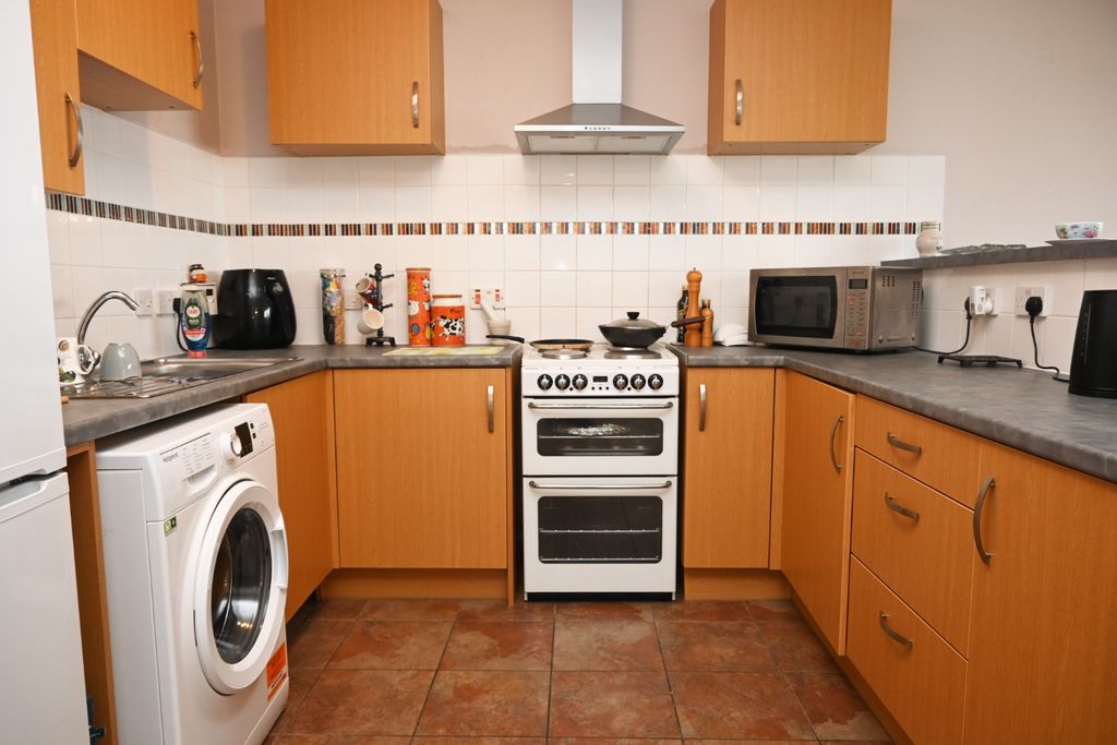 Additional image 9 of 2 bed flat for sale12 Tigh-Na-Cladach, Dunoon, Argyll And Bute PA23