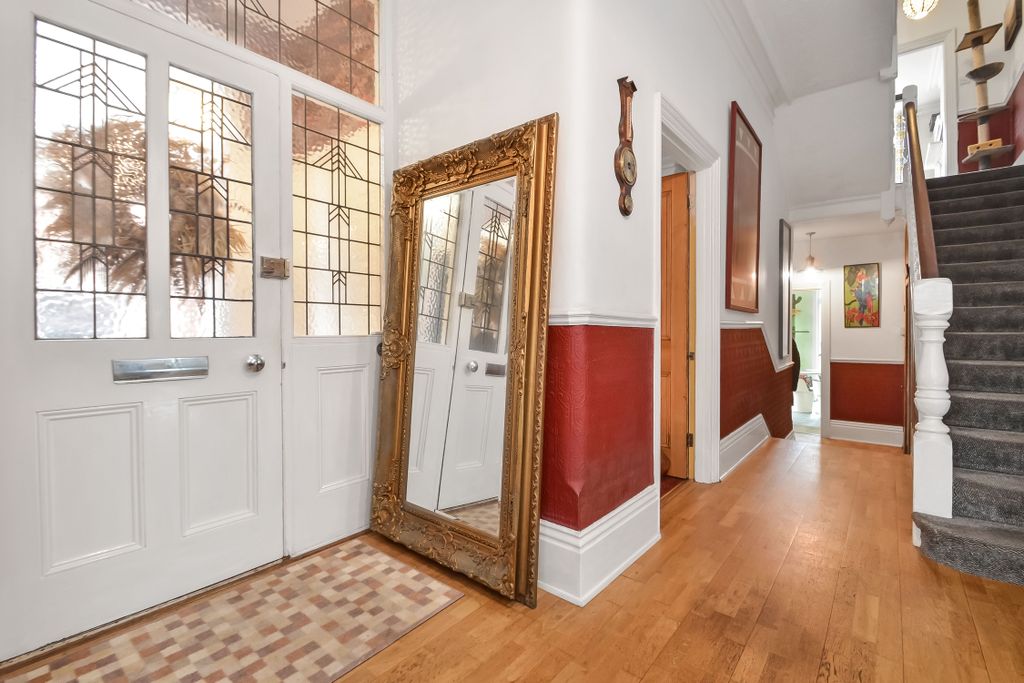 Property photo 2 of 15 Dsc_9570