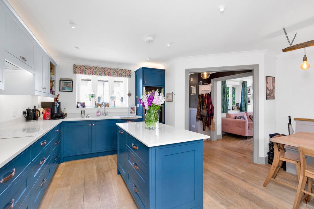 Additional image 10 of 3 bed detached house for saleAlma Road, Bordon GU35