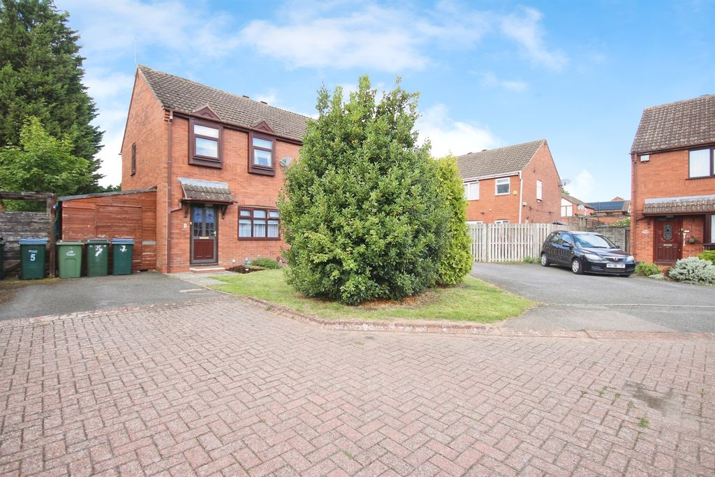 Property photo 1 of 12