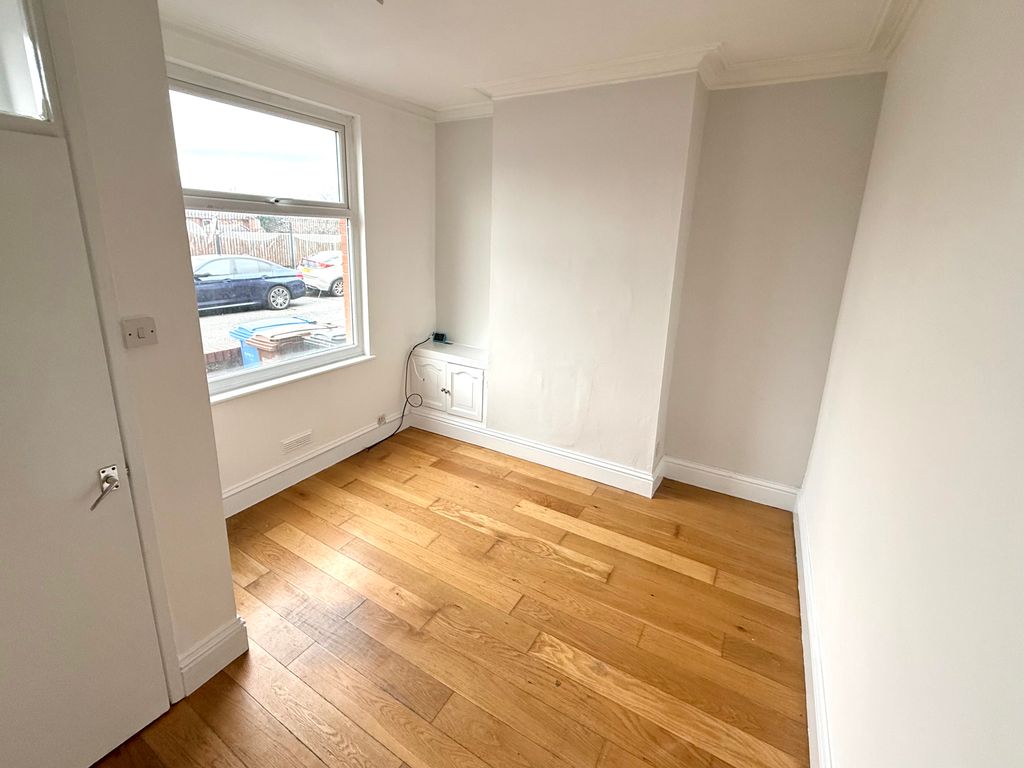 Property photo 2 of 11 Img_2392