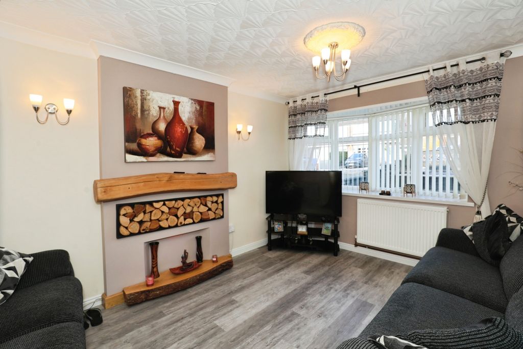 Property photo 2 of 20 Lounge-Dining Room