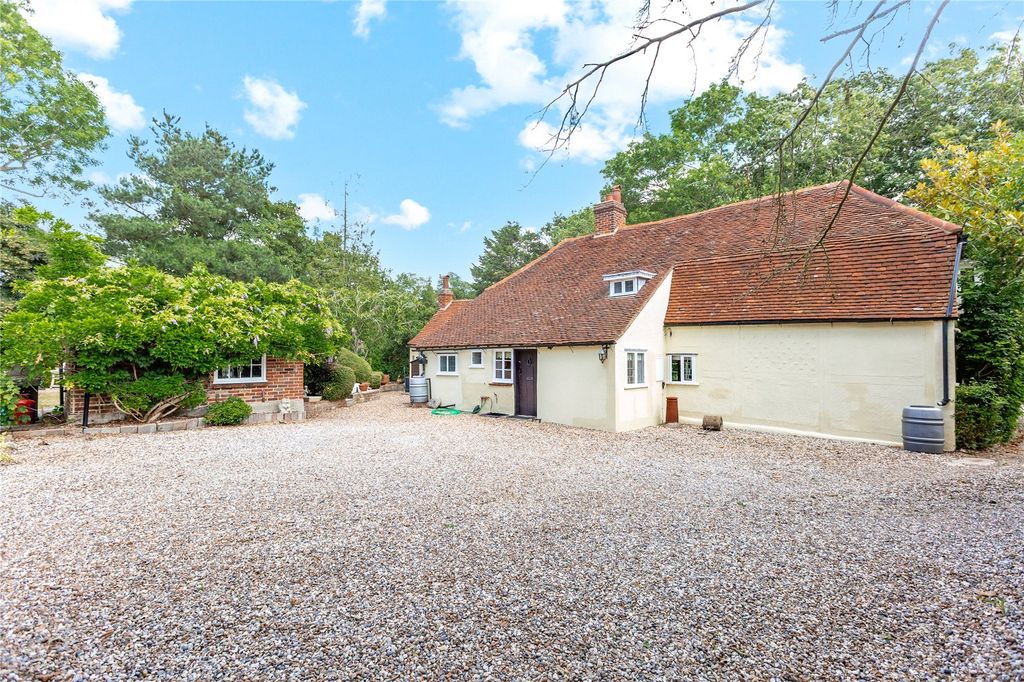 Property photo 2 of 48 Picture No. 01