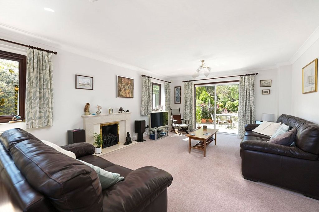 Property photo 3 of 17 Picture No. 09