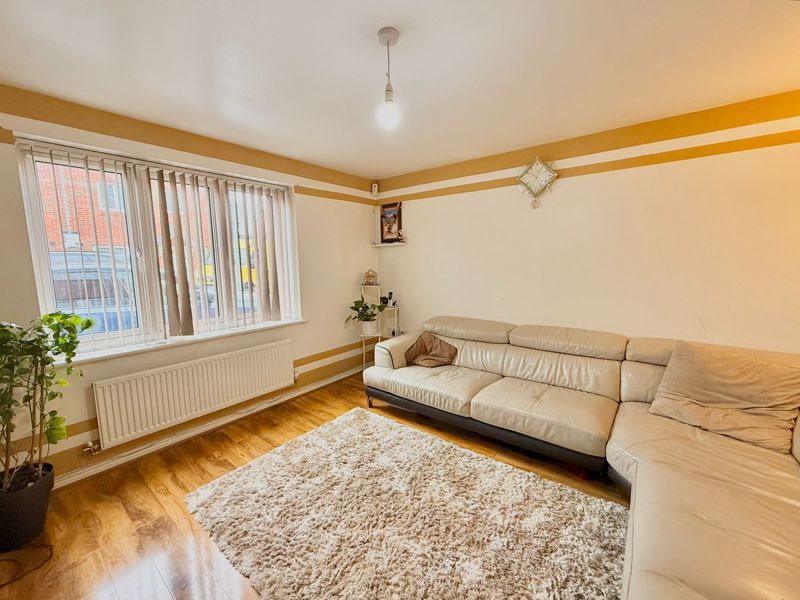 Additional image 4 of 3 bed semi-detached house for saleGuardian Way, Luton LU1