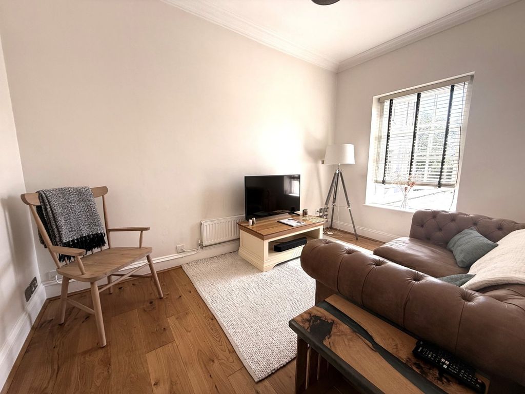 Property photo 3 of 7 Picture No. 08