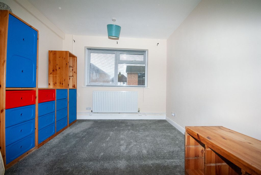 Property photo 3 of 6