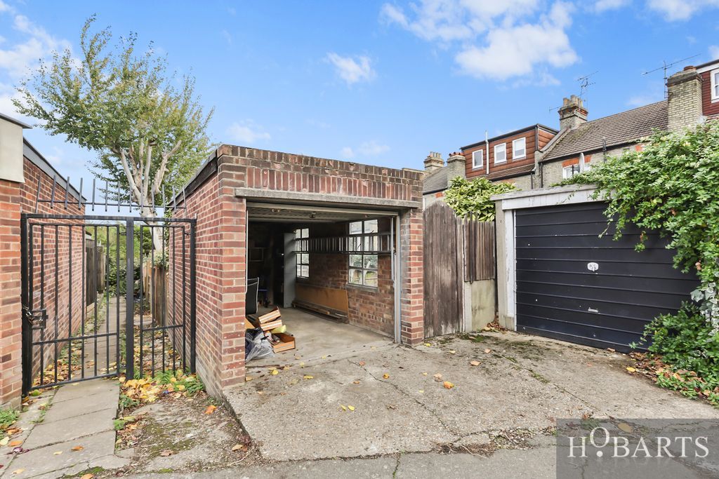 Property photo 3 of 14 Gallery