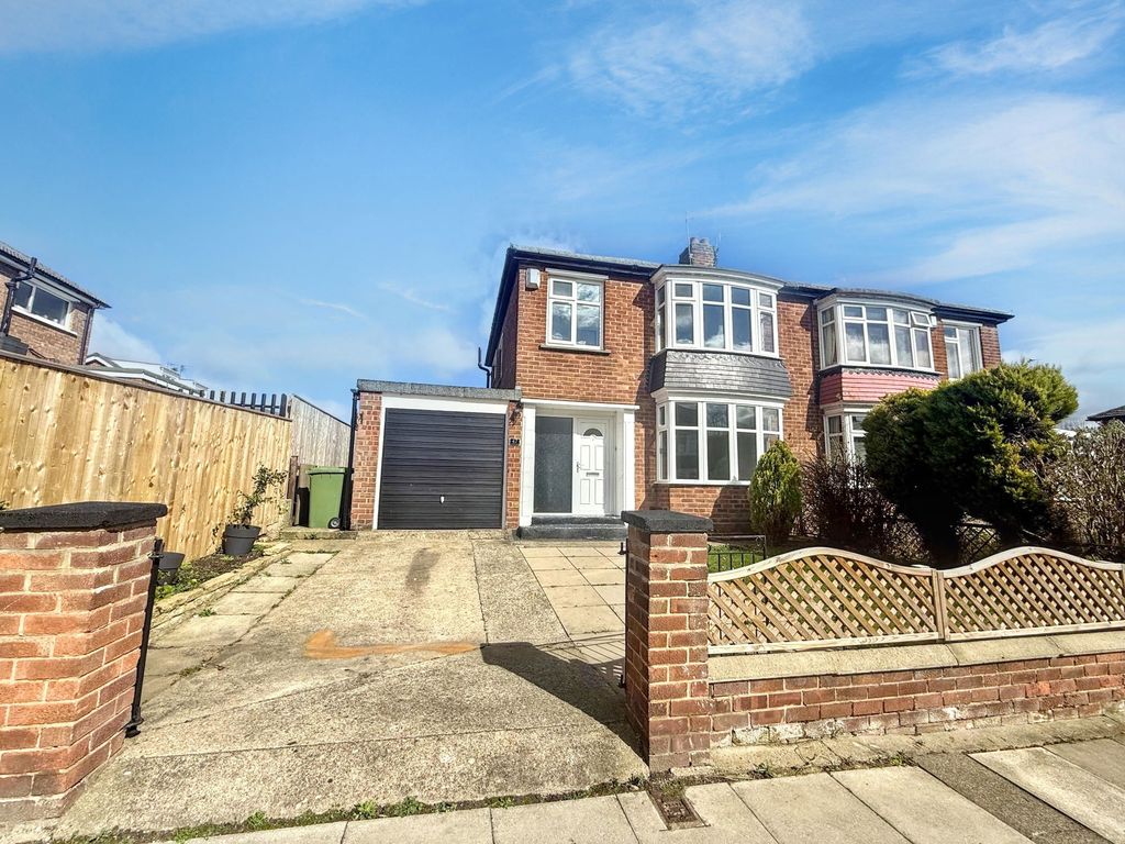 Property photo 1 of 9