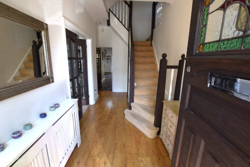 Property photo 2 of 21