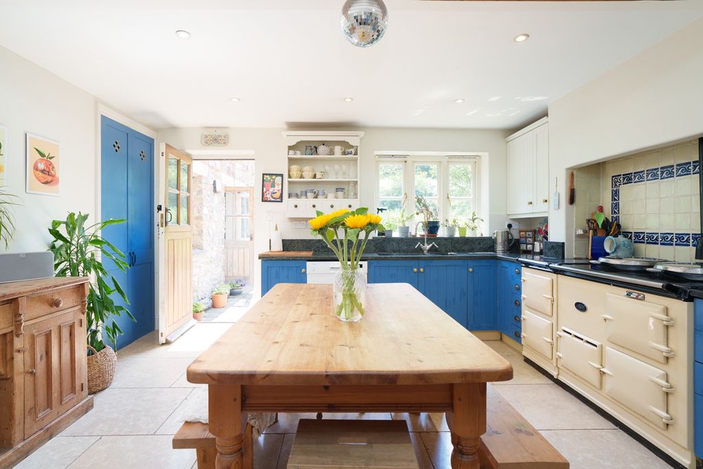 Property photo 2 of 32 5225322
