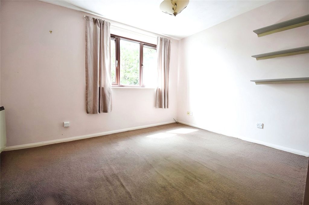 Property photo 3 of 7 Picture No. 13