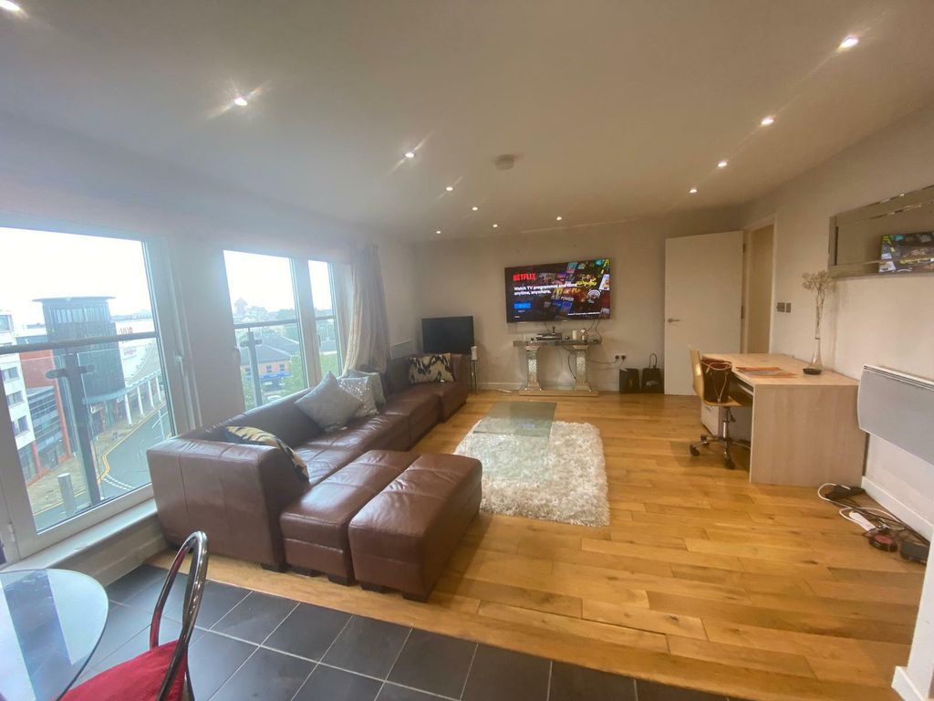 Property photo 2 of 16