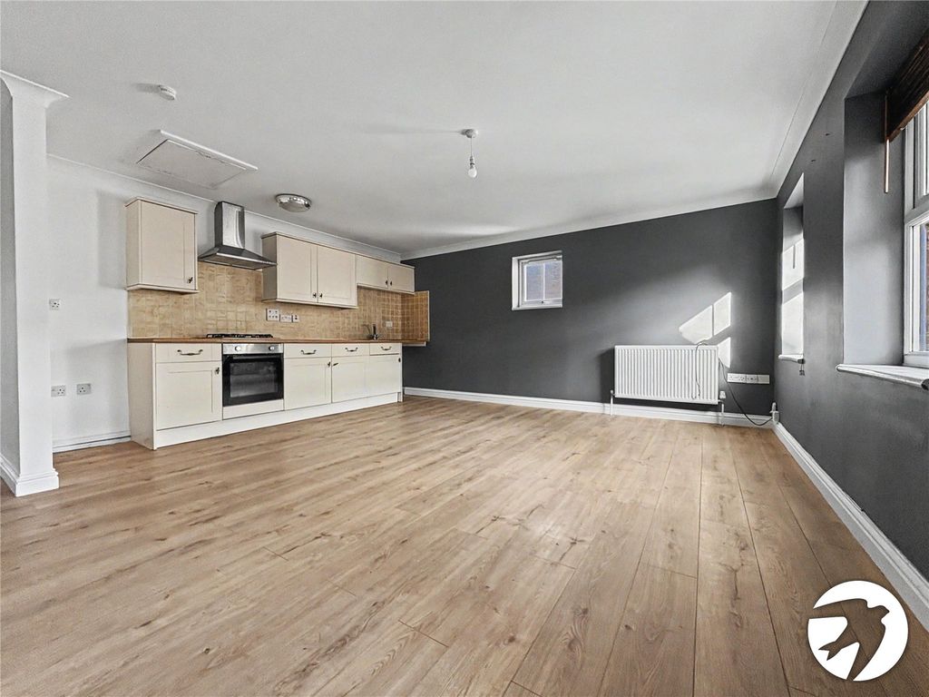 Property photo 2 of 11 Picture No. 22