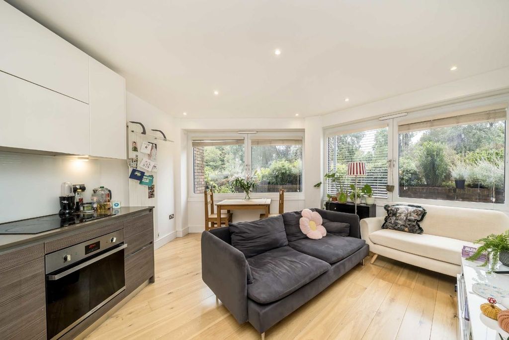 Property photo 1 of 5