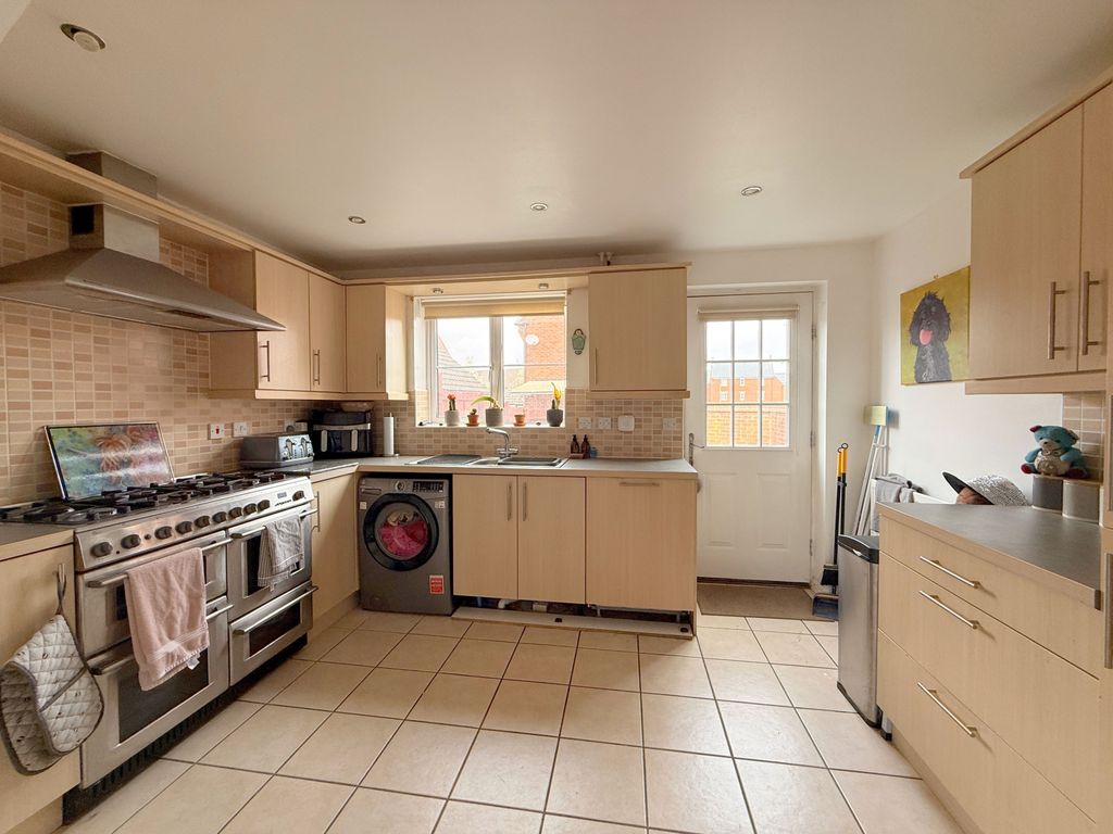 Property photo 2 of 26 Gallery