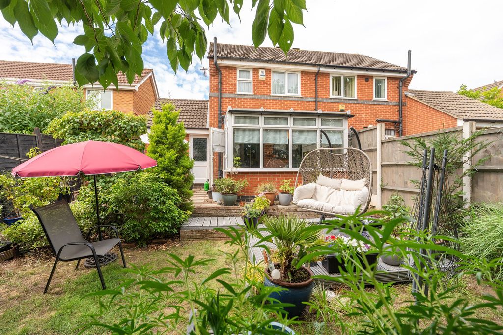 Property photo 2 of 16