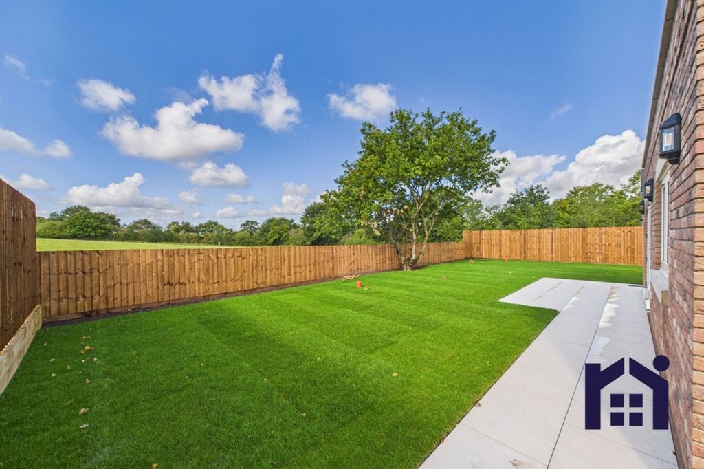 Property photo 1 of 35