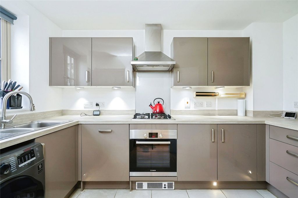 Property photo 3 of 28 Picture No. 20