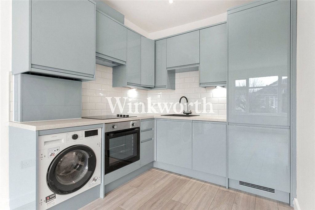 Property photo 2 of 10 Picture No. 06