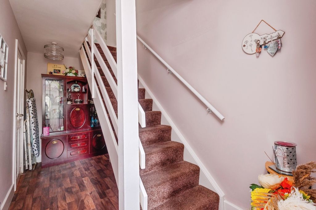 Property photo 2 of 18 Pbox-Img.Jpg
