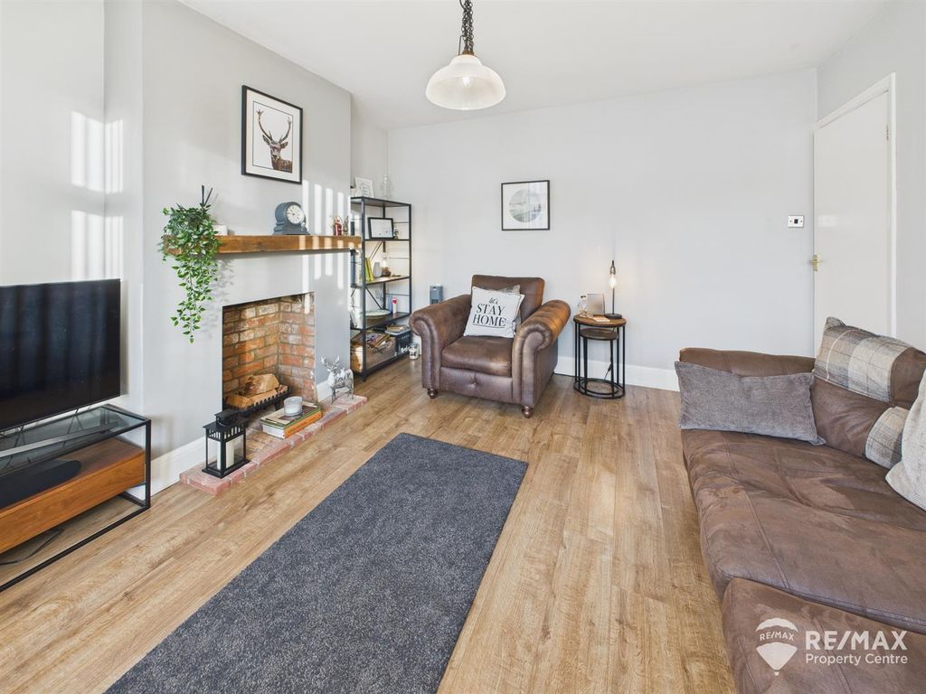 Property photo 3 of 31 Cam02842G0-Pr0308-Still031.Jpg