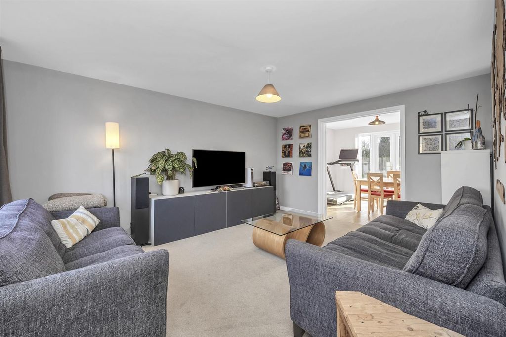 Property photo 2 of 31 Dcp_9801.Jpg