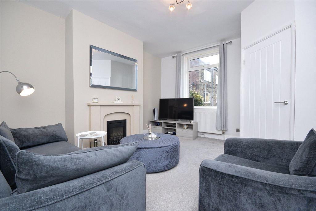 Property photo 2 of 11 Picture No. 01