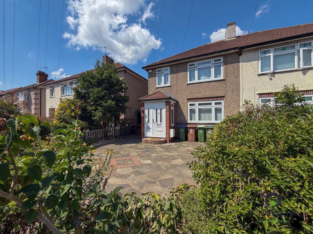 Property photo 1 of 17 Pbox-Img.Jpg
