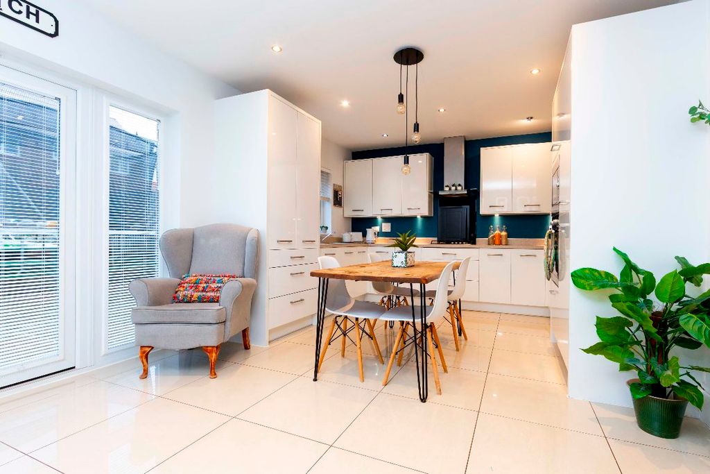 Additional image 10 of 4 bed detached house for saleFoxglove Close, Trelewis, Treharris CF46