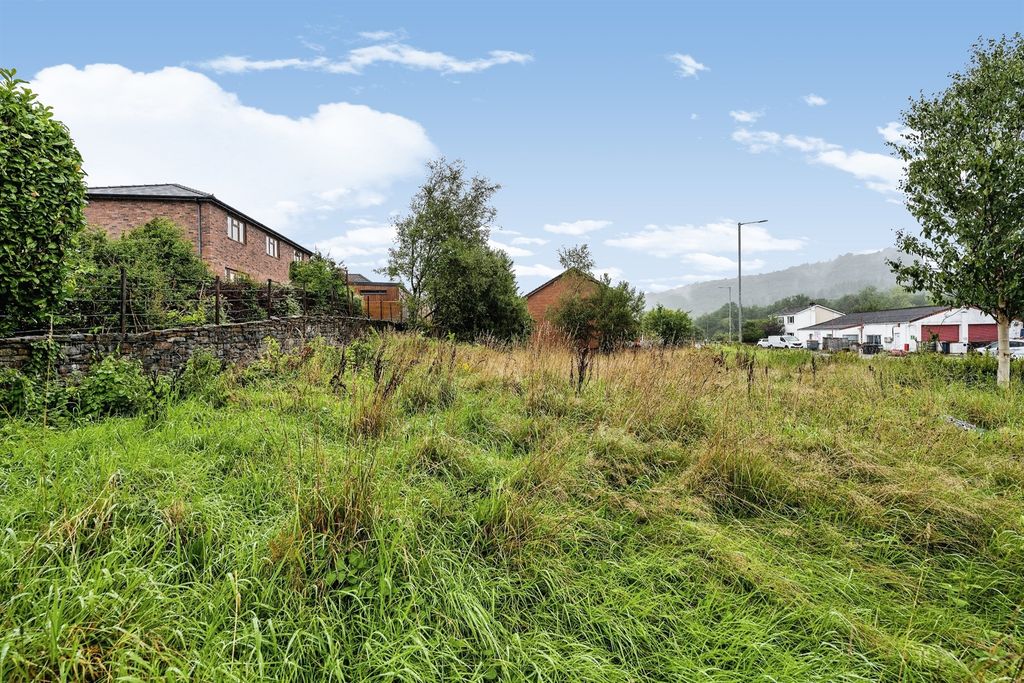 Property photo 3 of 15