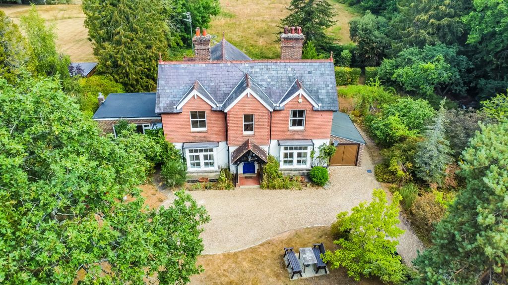 Property photo 1 of 59
