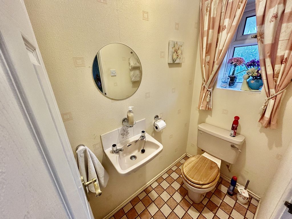 Property photo 3 of 23