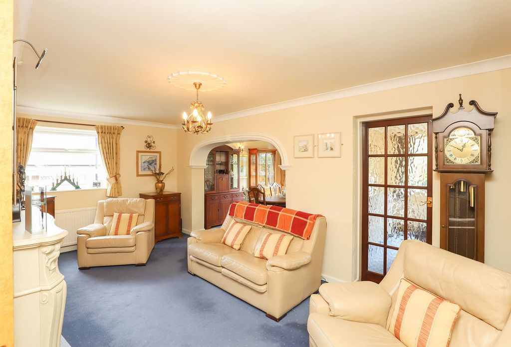 Property photo 3 of 26