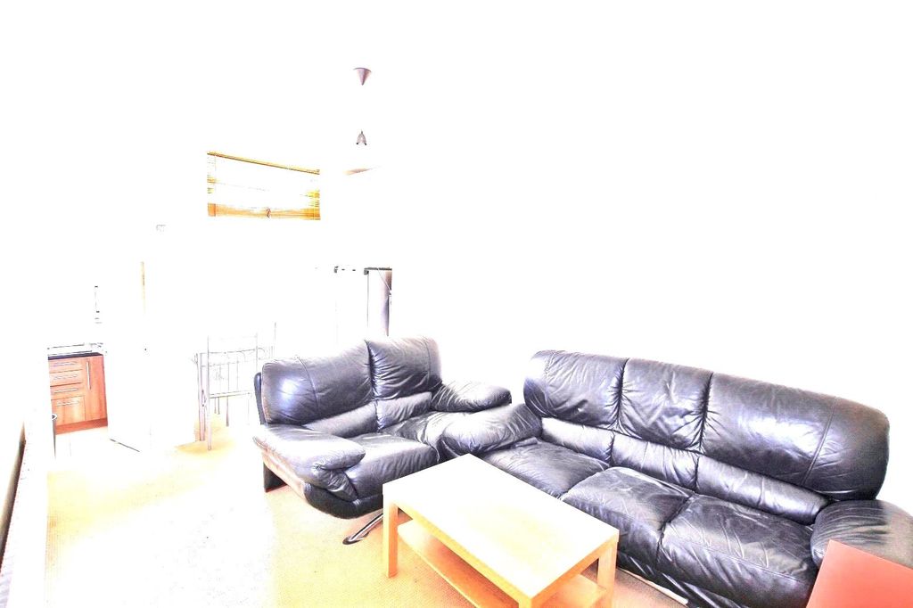 Property photo 2 of 8 Picture No. 02