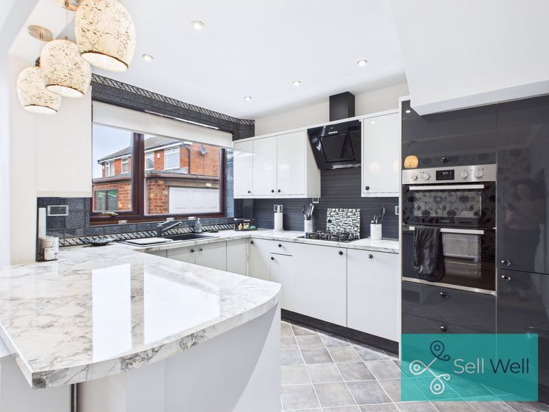 Property photo 2 of 19 Kitchen/Diner