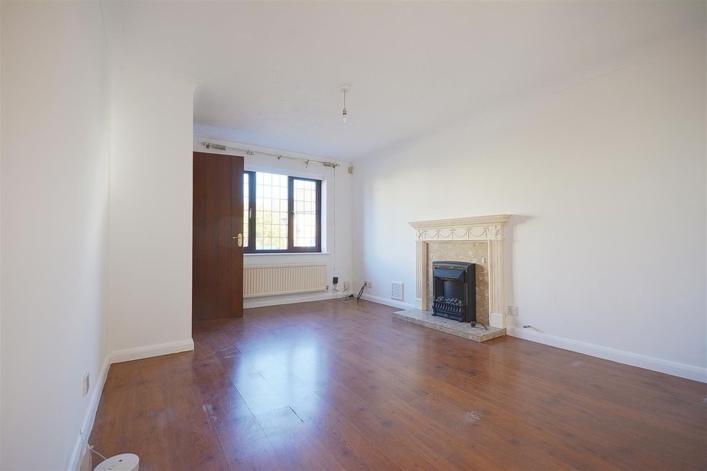 Property photo 2 of 9 2.Jpg